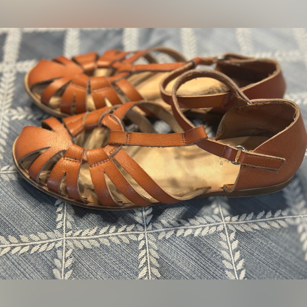 Zara Girls Brown Leather T-Strap Sandals